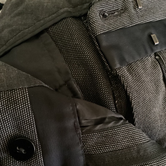 Express columnist dark gray 14 R with black stripe at waist Size 14 Regular - Picture 7 of 9